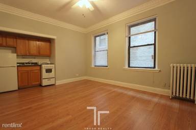 Main picture of 3831 N Fremont St