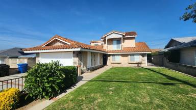 Main picture of 1806 Otterbein Ave