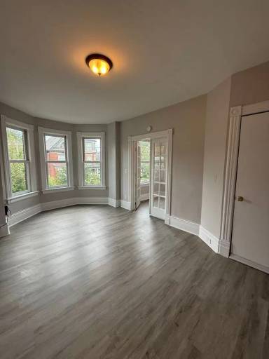 Main picture of 72 Liberty Street Wh