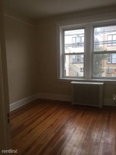 Main picture of 48 63rd St