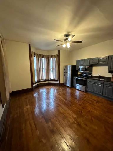 Main picture of 511 E 5th St