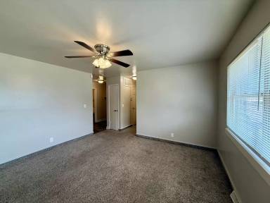 Main picture of 2424 W Savannah St