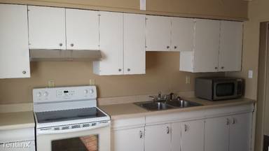 Main picture of 34 W Craig St