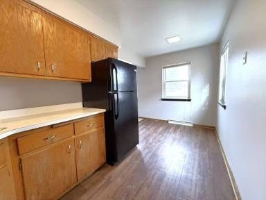 Main picture of 11049 W Hampton Ave