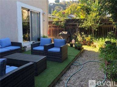 Main picture of 2649 N Beachwood Dr