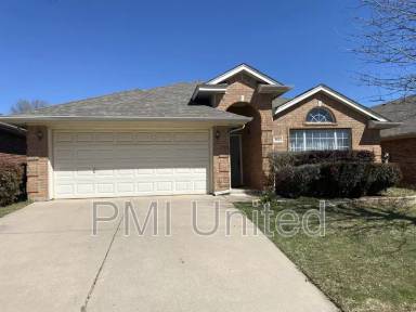Main picture of 4821 Stetson Dr S