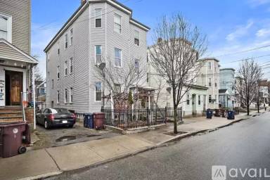 Main picture of 76 Malden St