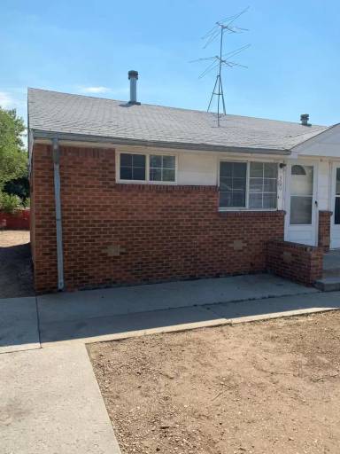 Main picture of 300 16th Avenue Ct