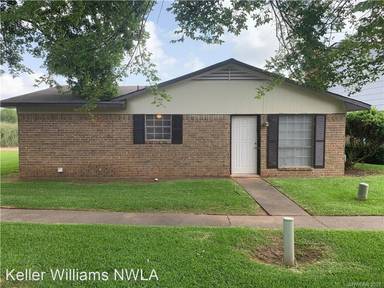 Main picture of 111 Carriage Square Cir