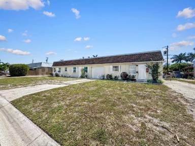 Main picture of 6617 Warwick Cir