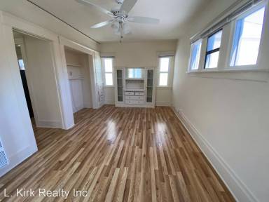 Main picture of 1750 E 3rd St