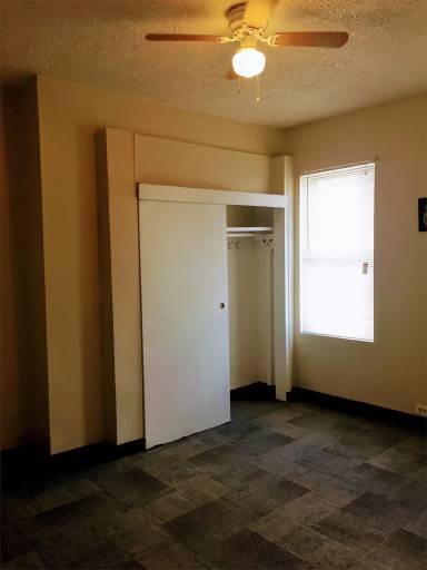 Main picture of 4142 Poplar St
