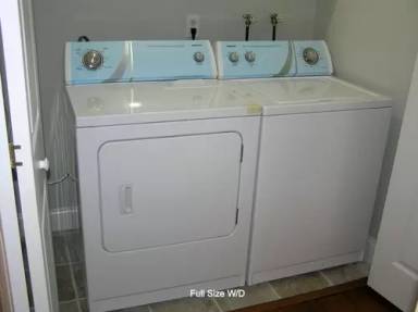 Main picture of 4400 Island Pl