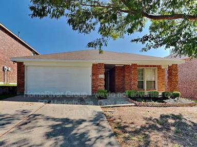 Main picture of 3604 Carriage Ave