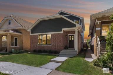 Main picture of 2726 East Ave