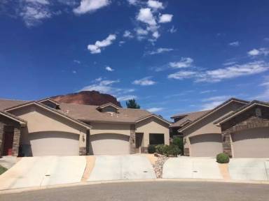 Main picture of 76 W 100 S