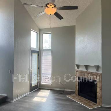 Main picture of 6737 S Peoria Ave