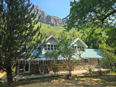 Main picture of 866 Ogden Cyn