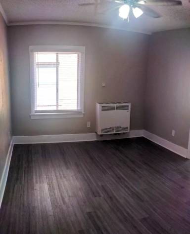 Main picture of 638 W 8th St