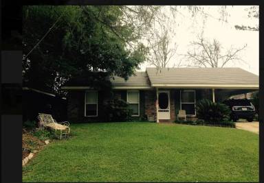 Main picture of 136 Harrison Dr