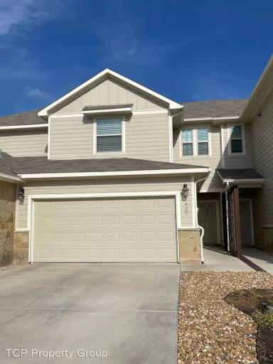 Main picture of 407 High Tech Dr