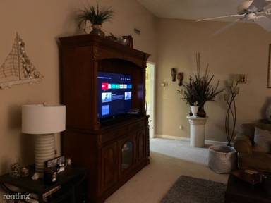 Main picture of 304 Killarney Dr