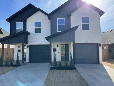 Main picture of 317 S 66th East Ave