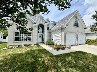 Main picture of 2424 Seven Kings Rd