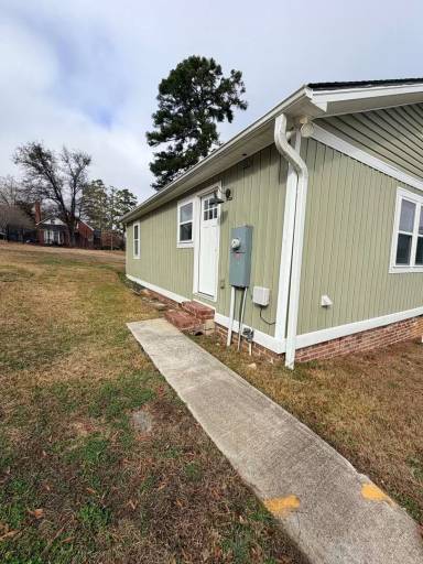 Main picture of 503 Willson St
