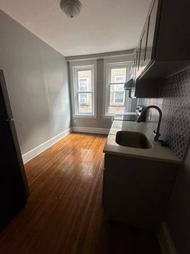 Main picture of 1315 W Roosevelt Blvd