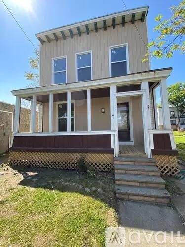 Main picture of 1290 Broadway
