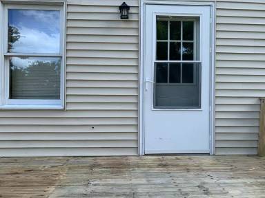 Main picture of 49 E Smiley Ave