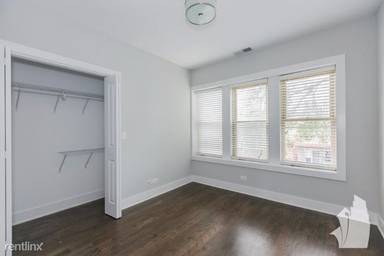 Main picture of 3915 N Janssen Ave