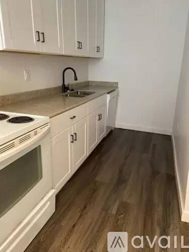 Main picture of 120 N 16th St