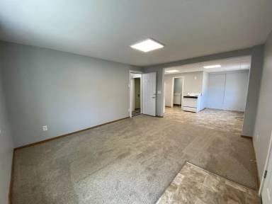 Main picture of 220 E. 7th Street - 2