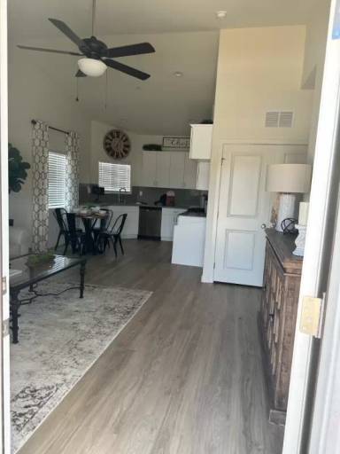 Main picture of 8502 Frankie Lou St