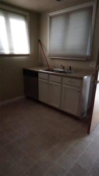 Main picture of 133 S Orchard St