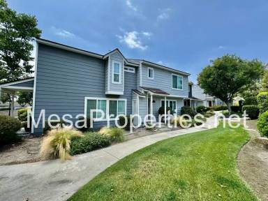 Main picture of 1685 N Mountain Ave