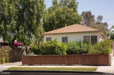 Main picture of 2352 Altman St