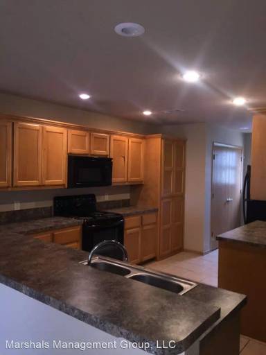 Main picture of 812 N 47th St