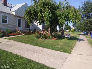 Main picture of 13101 Saint James Ave