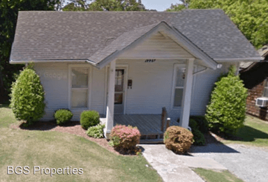 Main picture of 1225 Woodlawn Ave
