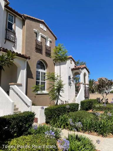 Main picture of 4372 Pacifica Way