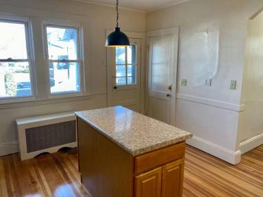 Main picture of 311-313 Fountain St