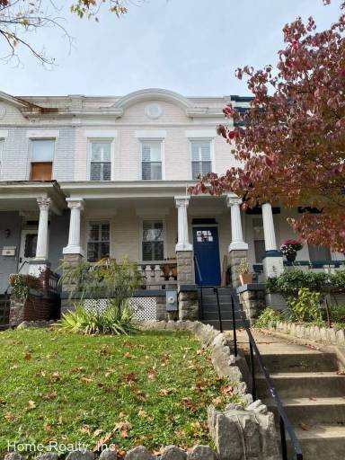 Main picture of 312 15th St NE