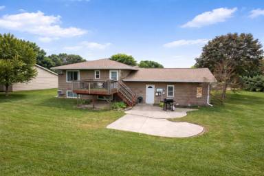 Main picture of 1040 Terrace Dr