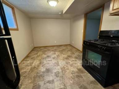 Main picture of 420 S 12th St