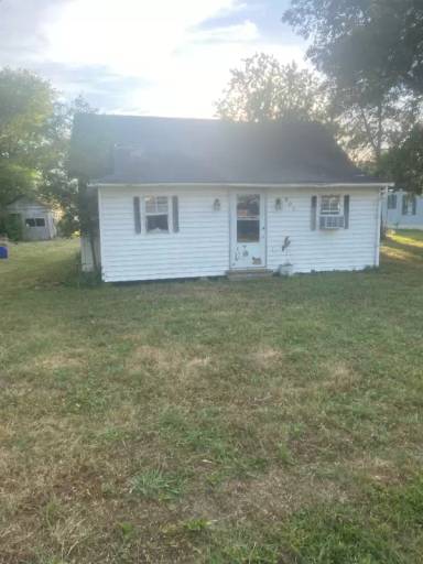 Main picture of 301 N Lunbeck Ave
