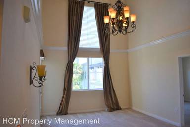 Main picture of 2415 Scholarship