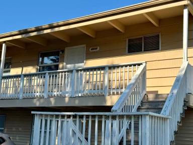 Main picture of 627 W 13th St